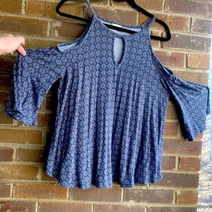 Super Cute Large flowy Shoulderless Blouse